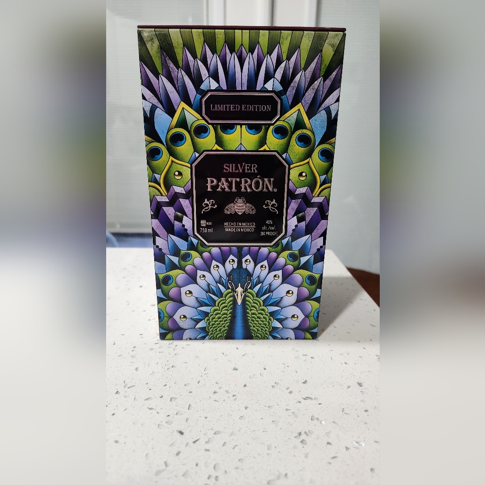 Limited Edition Silver Patrón Collectors Box